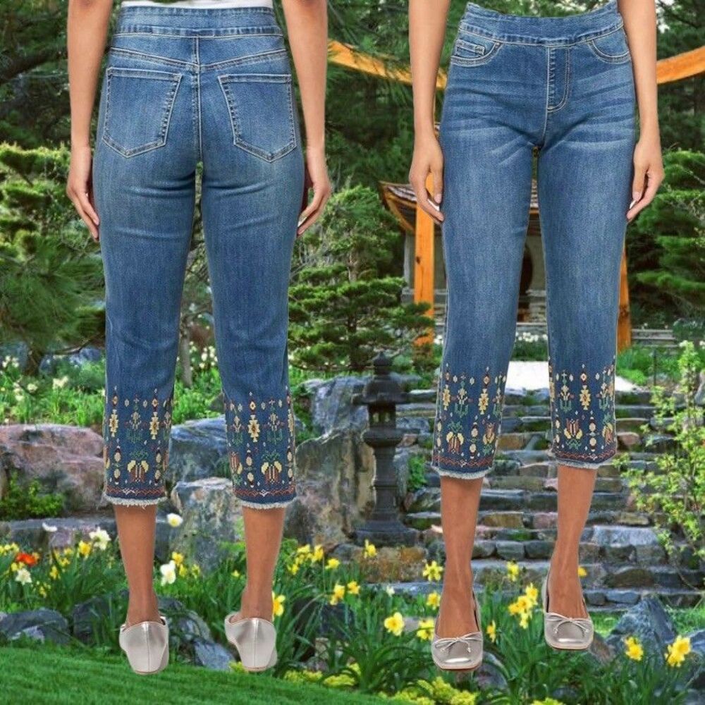 John Mark Womens Jeans Embroidered Beaded Floral Frayed Hem Straight Size 8 NWT